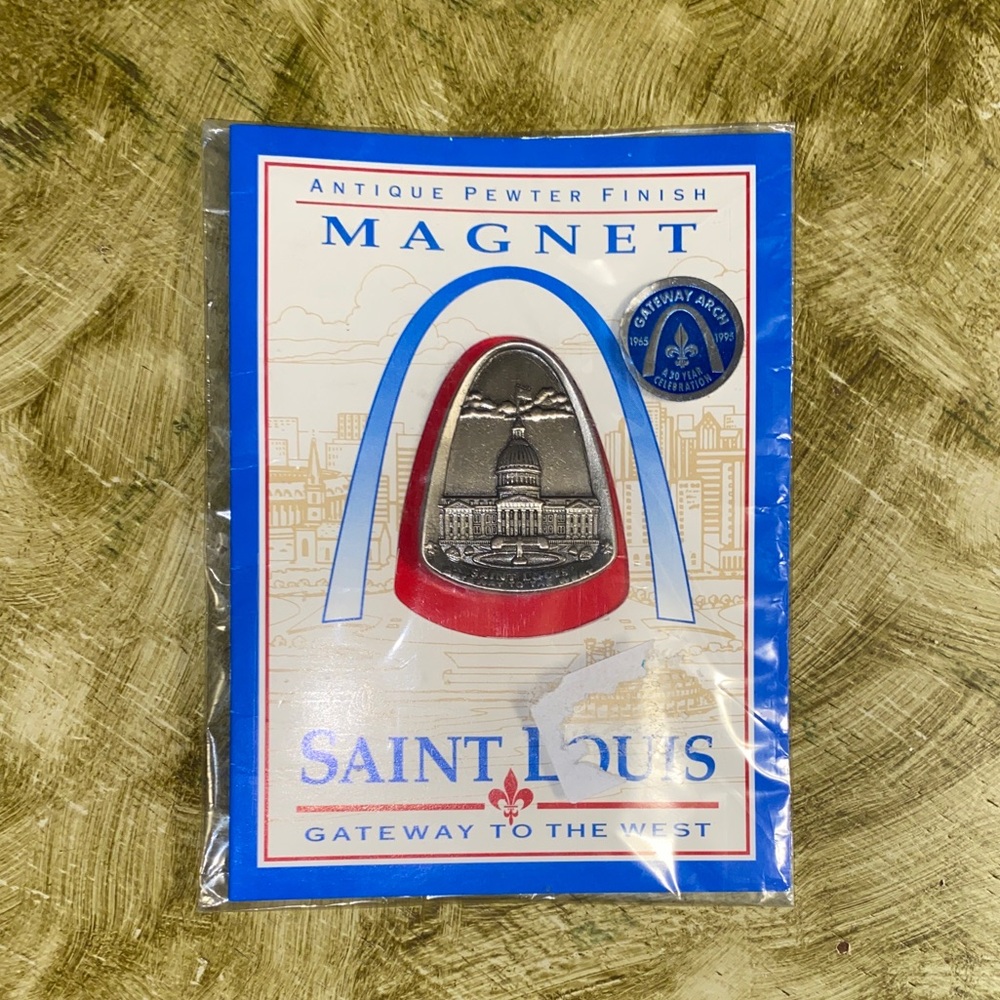 Saint Louis Arch Magnet Gateway to the West Antique Pewter Finish NWT